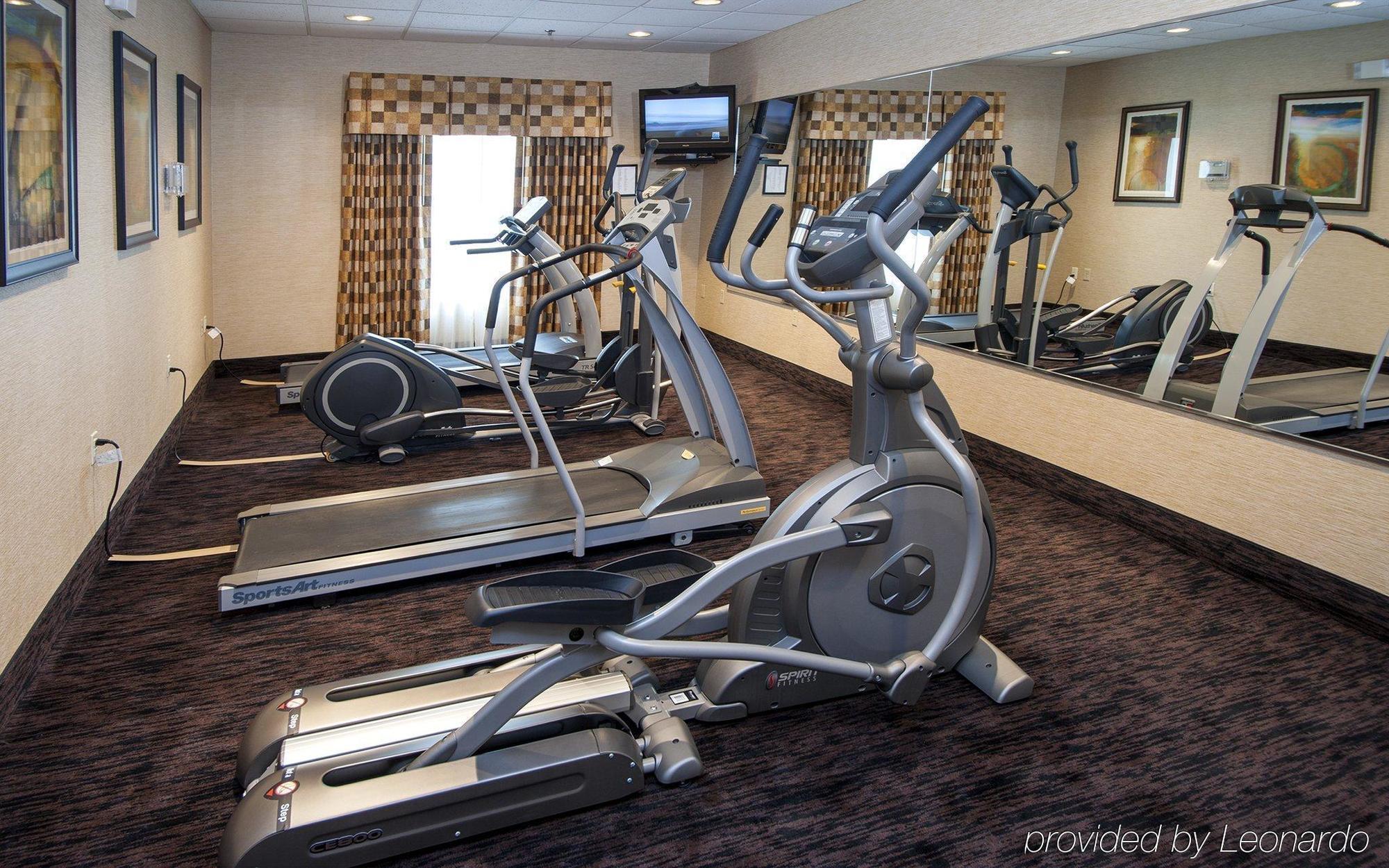 Holiday Inn Express Hotel & Suites Youngstown North-Warren/Niles By Ihg Udogodnienia zdjęcie