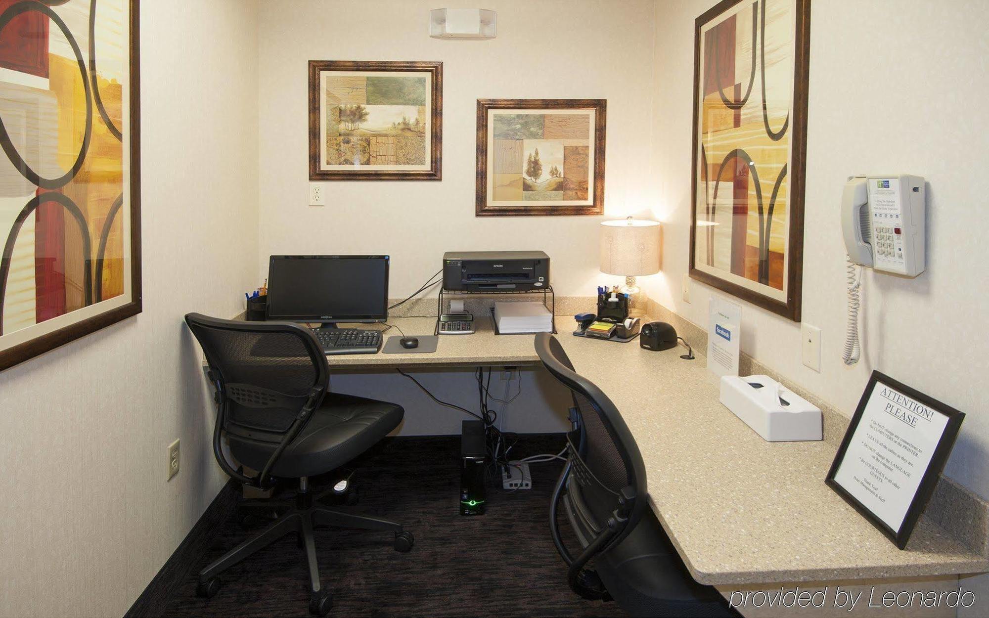 Holiday Inn Express Hotel & Suites Youngstown North-Warren/Niles By Ihg Udogodnienia zdjęcie