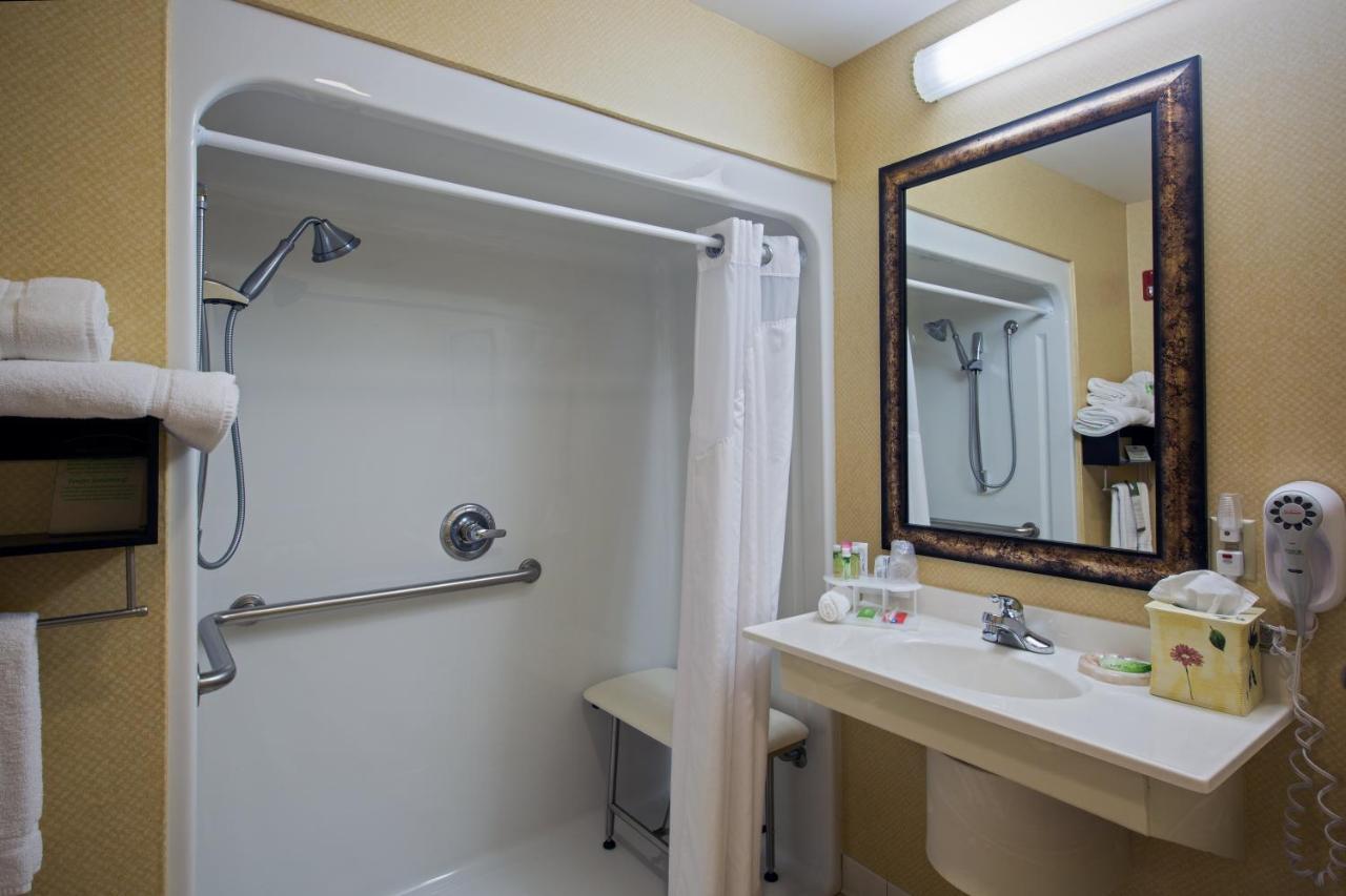 Holiday Inn Express Hotel & Suites Youngstown North-Warren/Niles By Ihg Zewnętrze zdjęcie