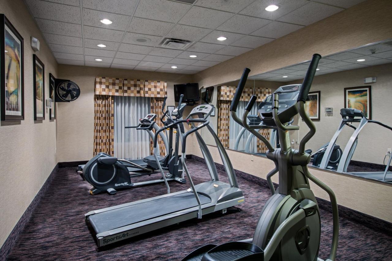Holiday Inn Express Hotel & Suites Youngstown North-Warren/Niles By Ihg Zewnętrze zdjęcie